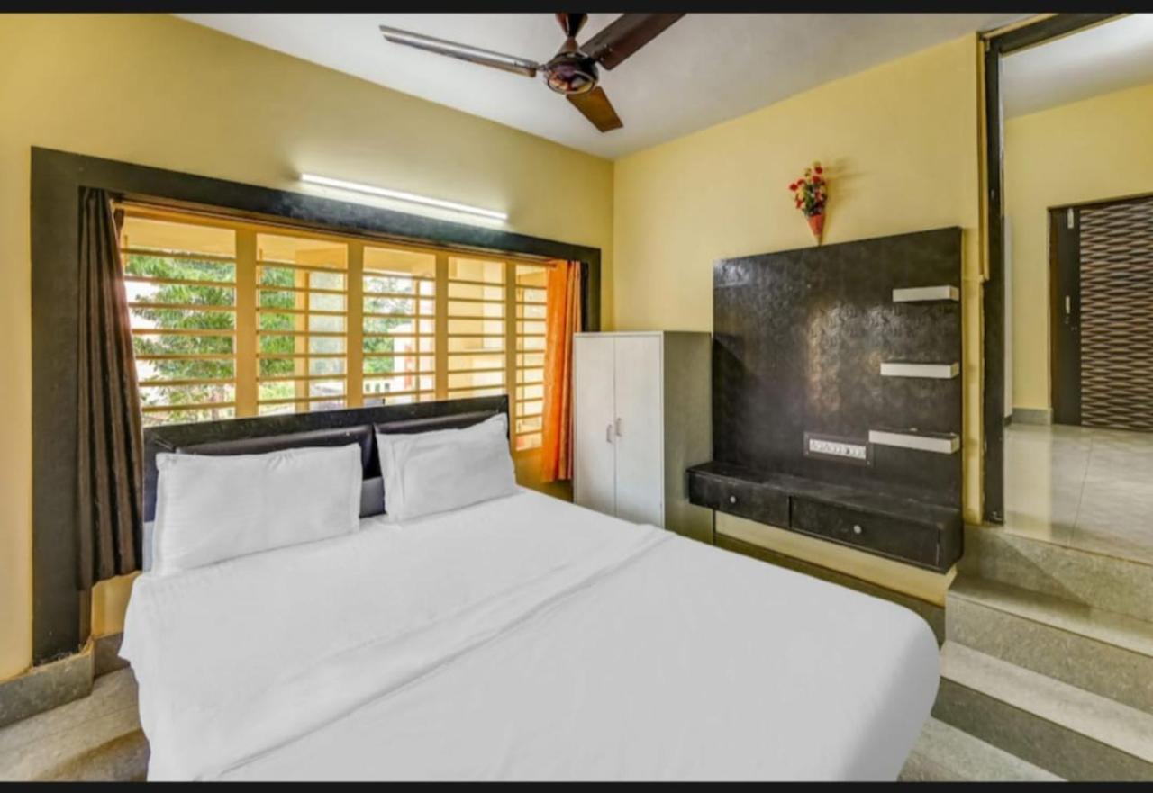 Moon Ct Road-near-sea Beach Excellent Customer Choice- Best Seller 3*